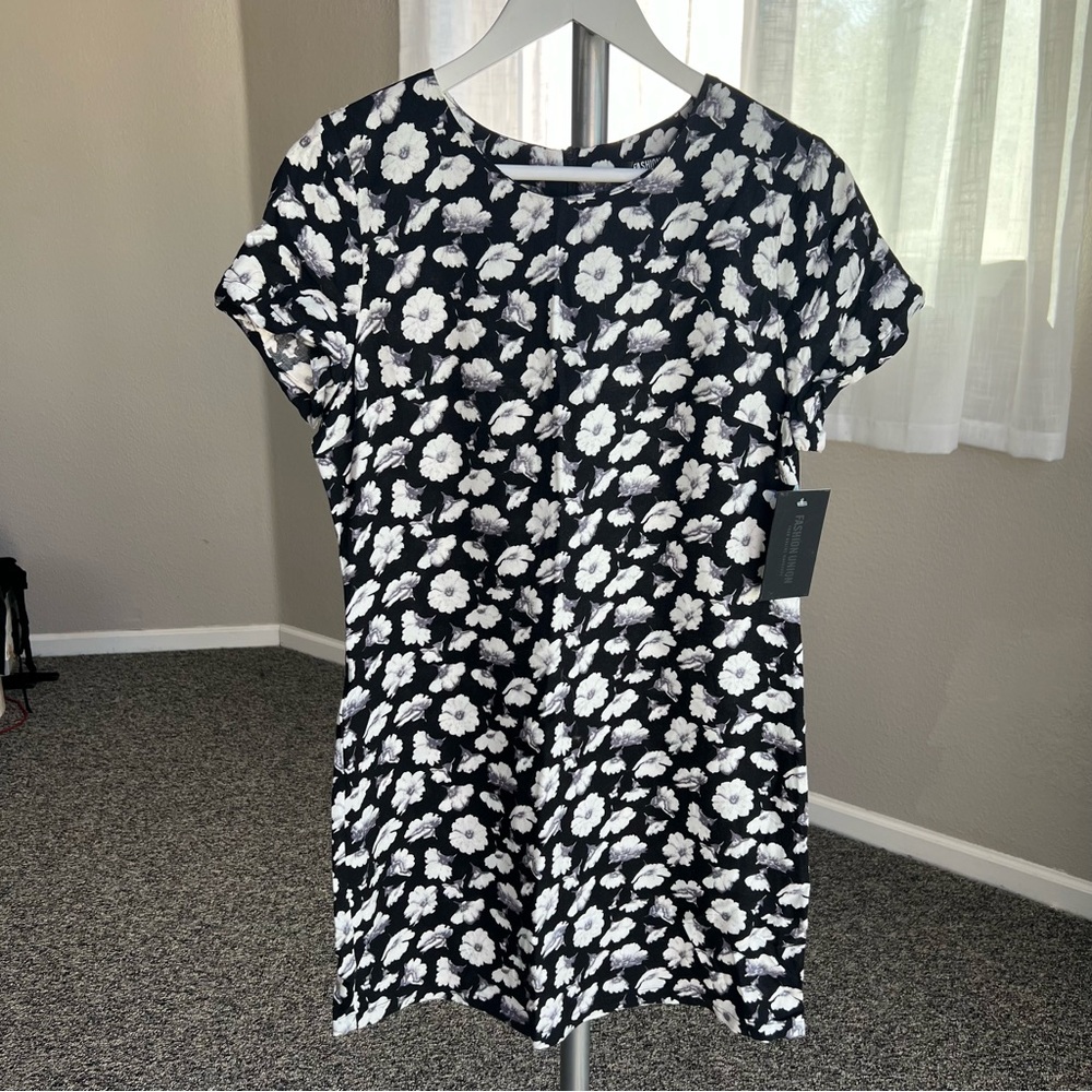 NWT Fashion Union Monochrome Floral Mini Dress